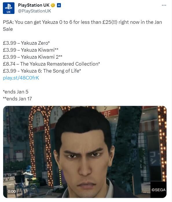 The official social media posts of Xbox and PS in the UK on New Year's Eve have sparked heated discussions