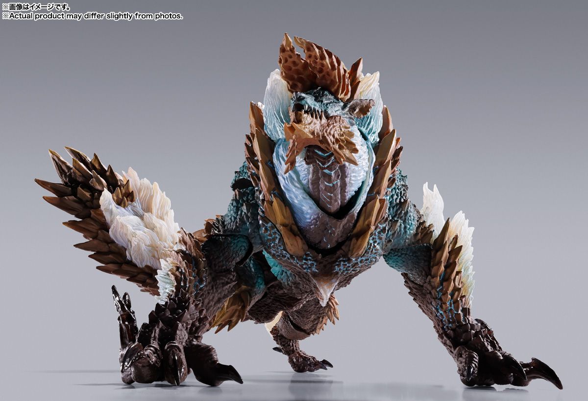 Памятная модель к 20-летию Monster Hunter "S.H.MonsterArts Fire Dragon/Thunder Wolf Dragon" доступна для заказа уже сегодня.
