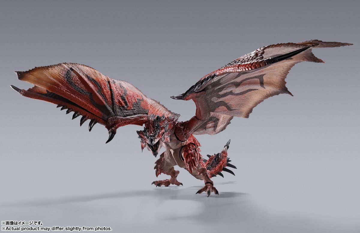 Памятная модель к 20-летию Monster Hunter "S.H.MonsterArts Fire Dragon/Thunder Wolf Dragon" доступна для заказа уже сегодня.