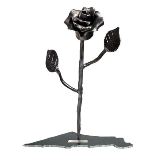 Various Chamet gift options ranging from 1-diamond roses to 999-diamond rockets