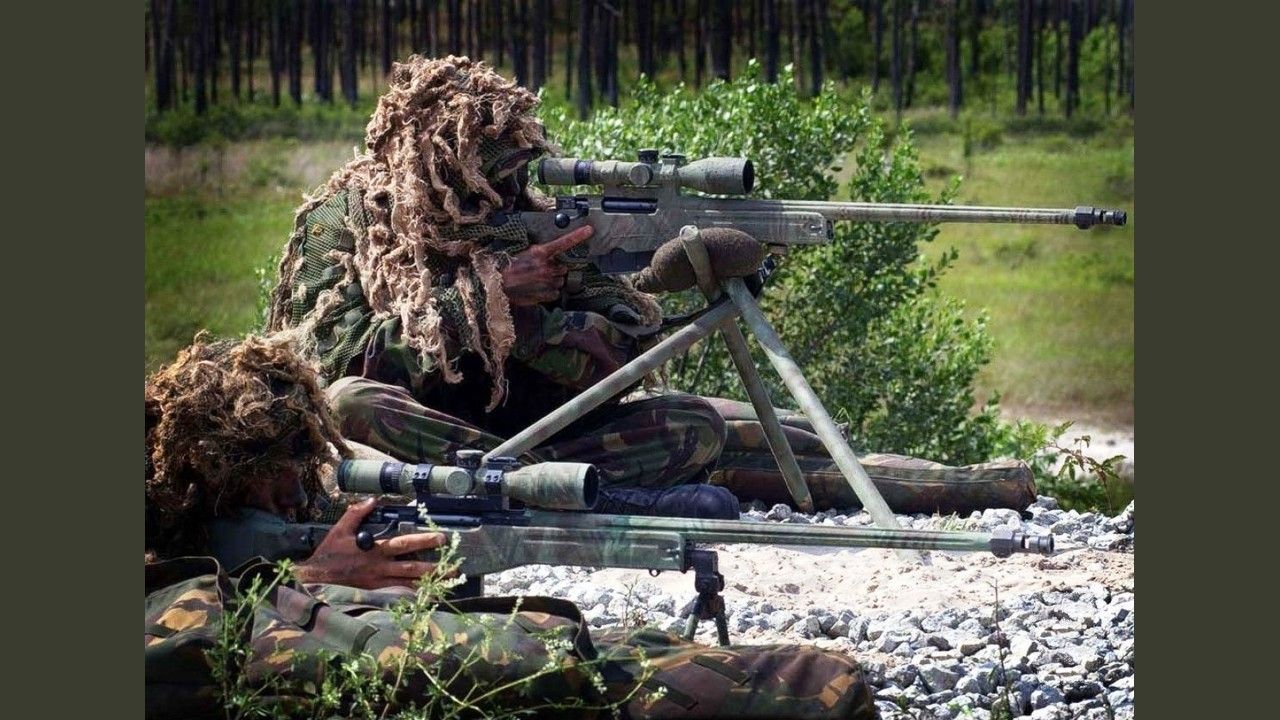 Дальнобойная снайперская сборка с болтовыми винтовками с оптикой