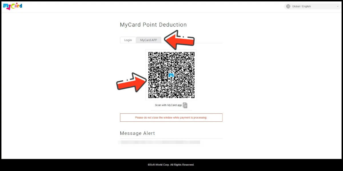 Приложение MyCard для смартфона сканирует QR-код для аутентификации аккаунта