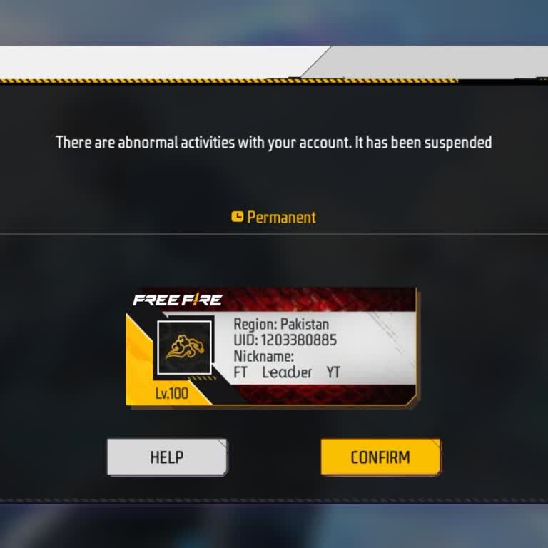 Экран входа Free Fire с уведомлением о блокировке за использование стороннего клиента