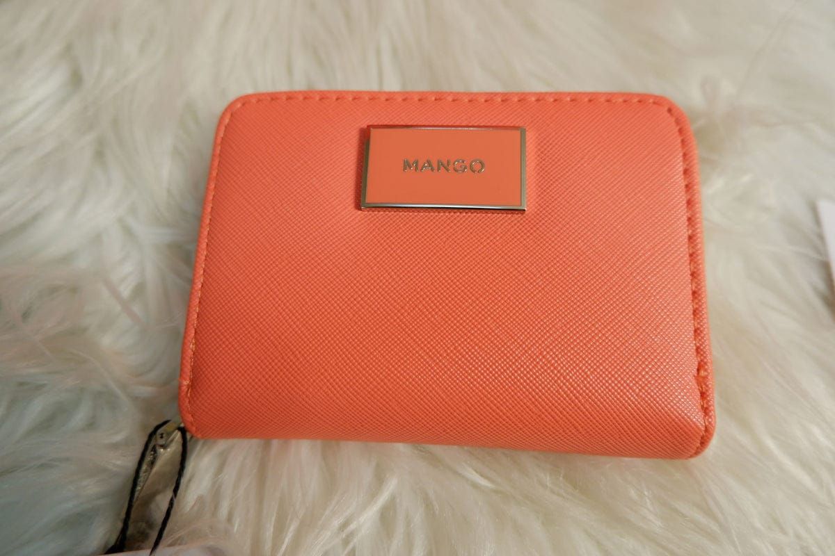 Guide to refreshing diamond balance in Mango Live Wallet by pulling down screen