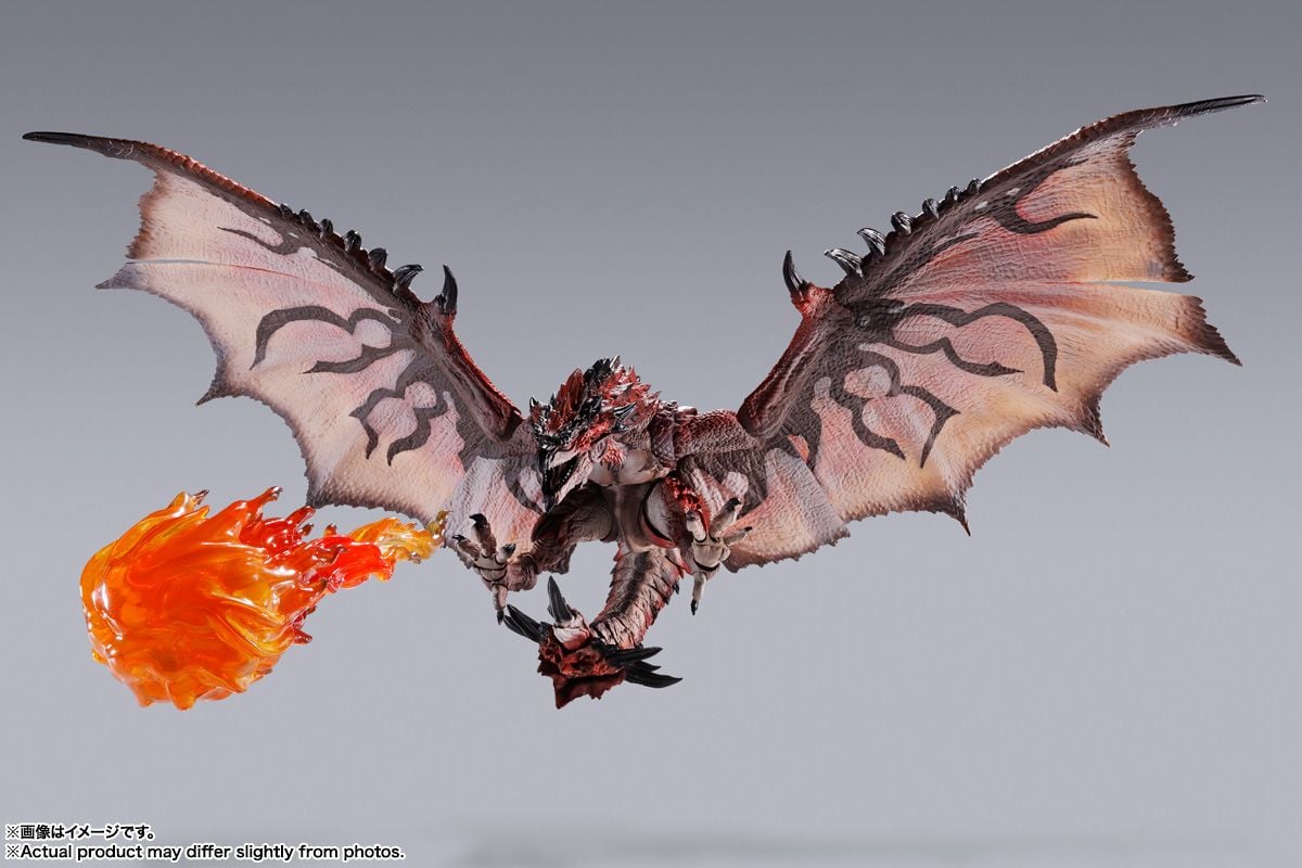 Памятная модель к 20-летию Monster Hunter "S.H.MonsterArts Fire Dragon/Thunder Wolf Dragon" доступна для заказа уже сегодня.
