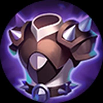 Предмет Клинковая броня в Mobile Legends Bang Bang, показывающий +70 физической защиты, снижение критического урона и пассивное отражение физического урона