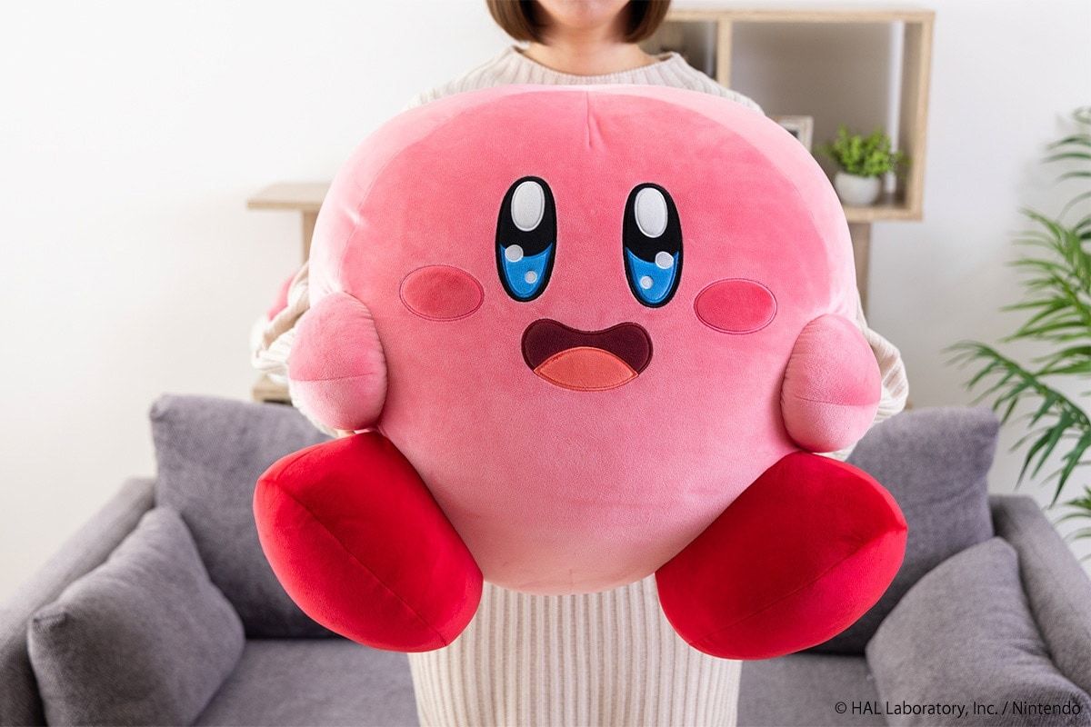 Супербольшую плюшевую игрушку «Food Festival Kirby» можно заказать уже сегодня.